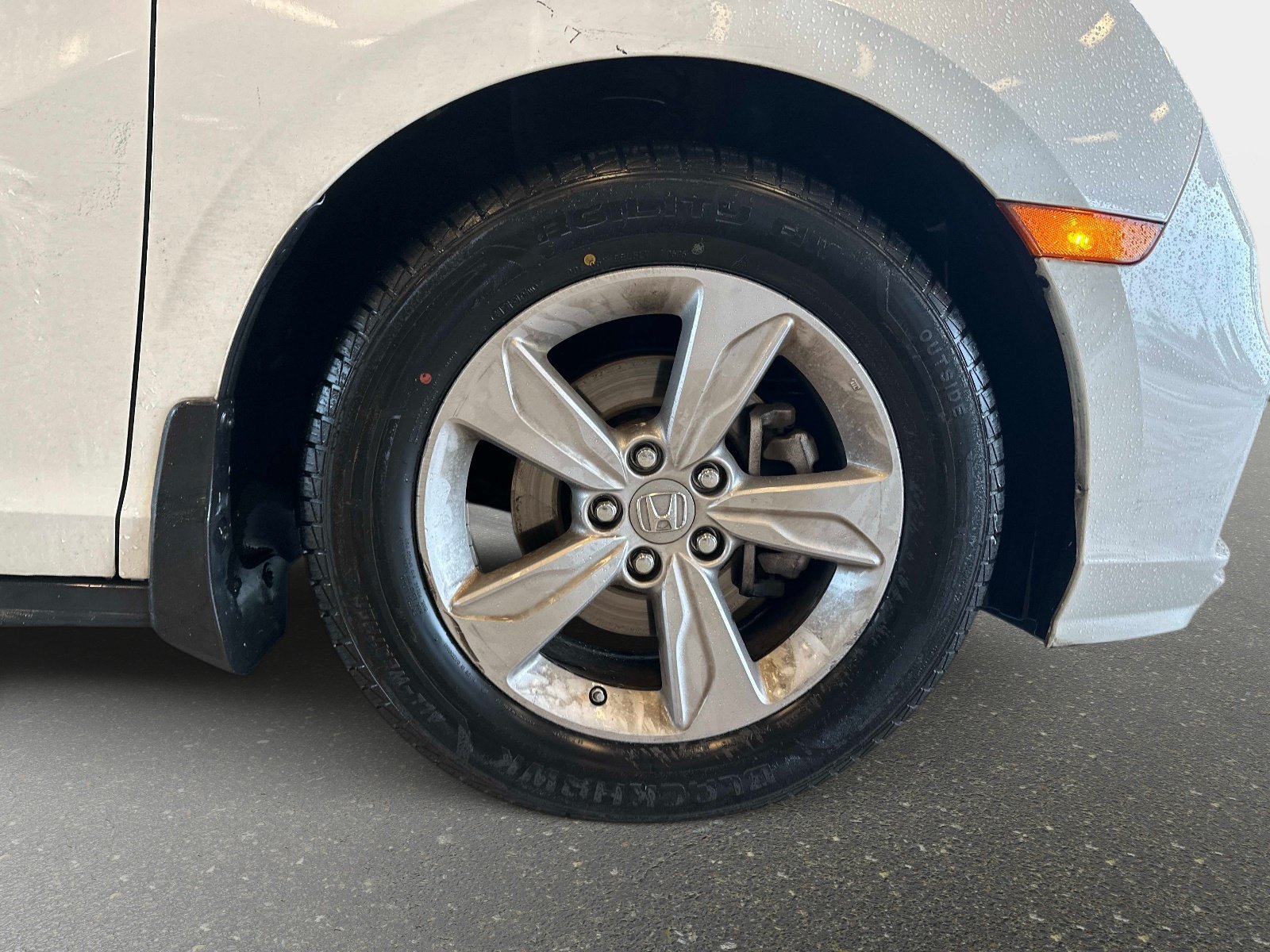 Used 2020 Platinum White Honda EX-L image 6