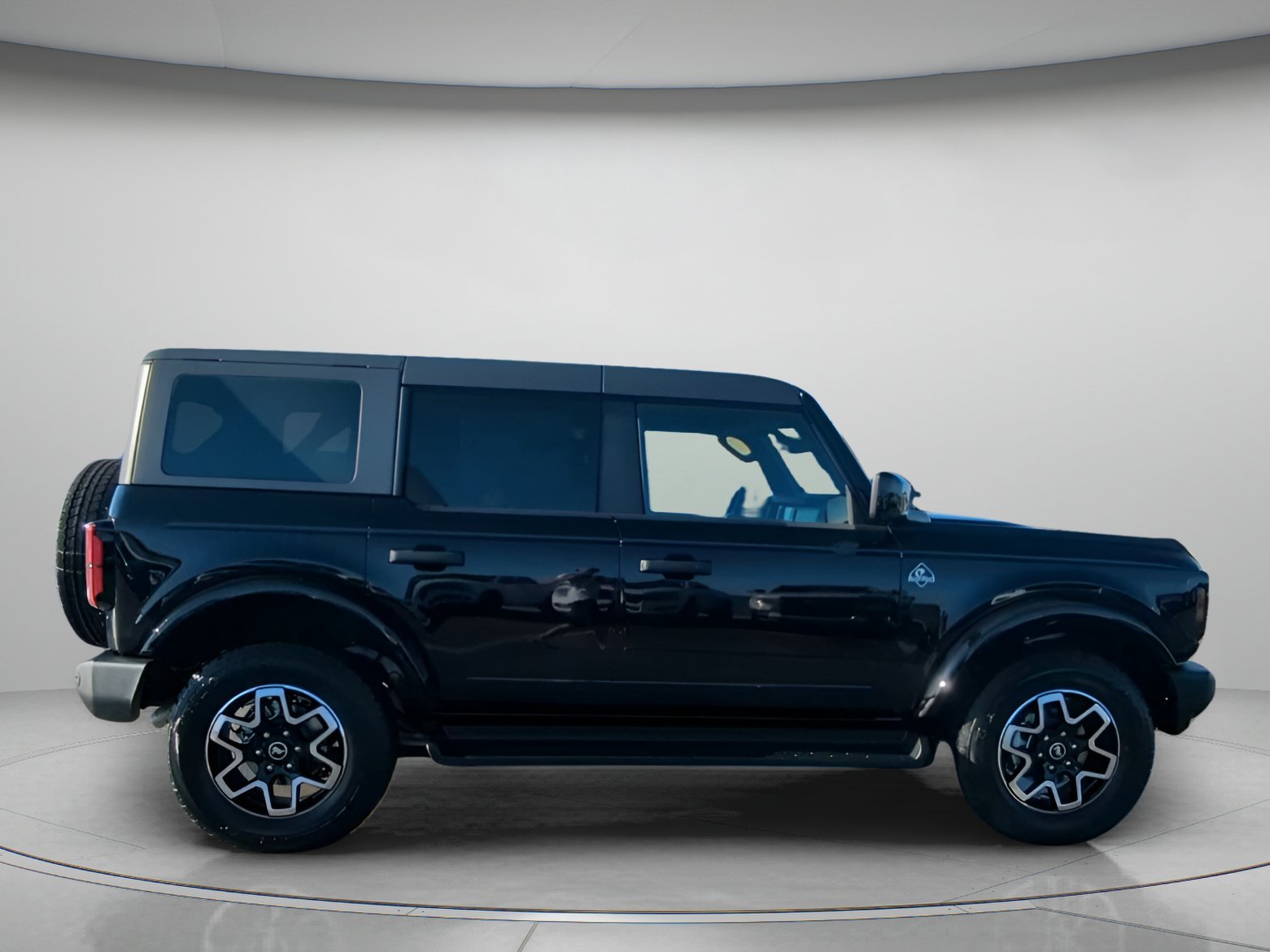 New 2026 Shadow Black Ford Outer Banks® image 29