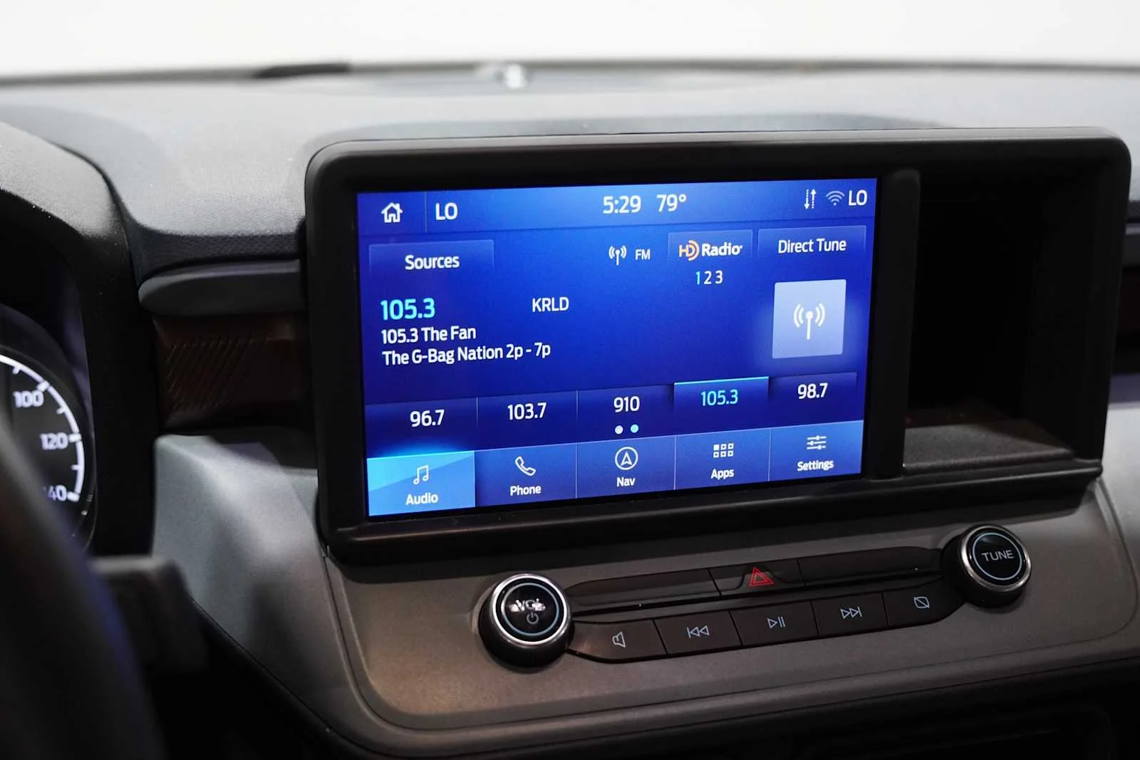 Used 2023 Carbonized Gray Metallic Ford Lariat image 21
