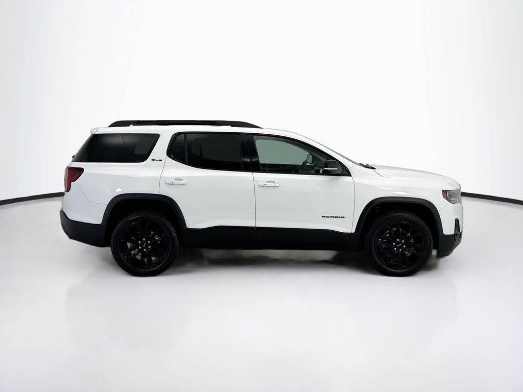 Used 2023 Summit White GMC SLE image 4