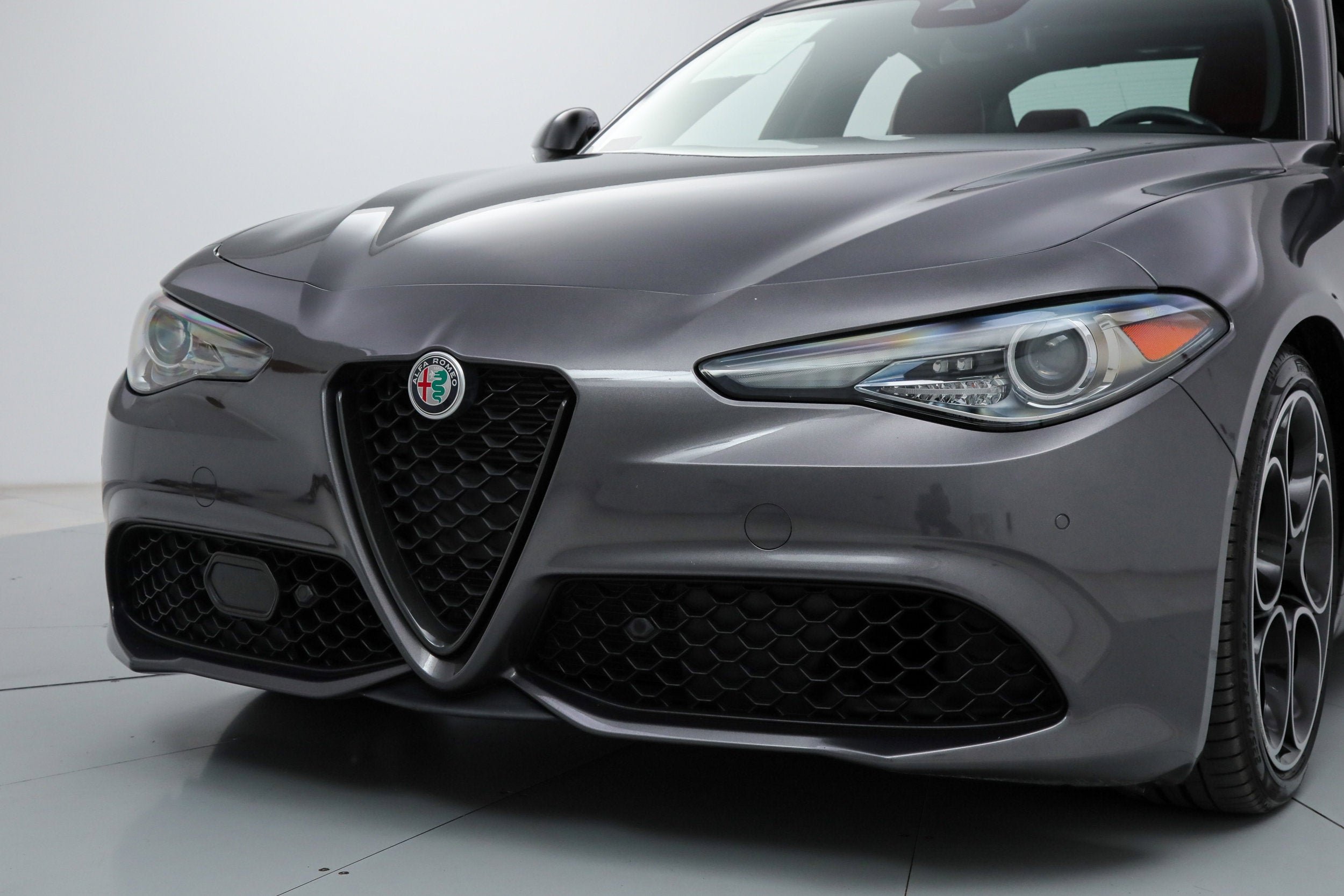 Used 2023 Gray Alfa Romeo Veloce image 10
