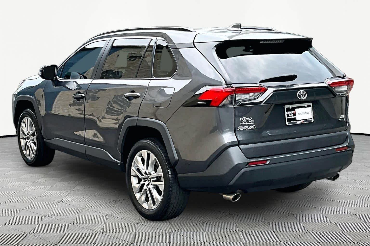 Used 2023 Magnetic Gray Metallic Toyota XLE Premium image 12