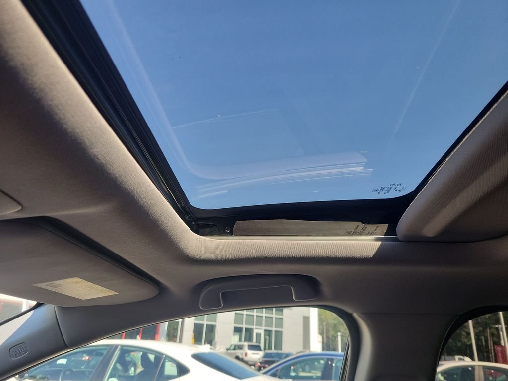 Used 2017  Honda EX-L image 22