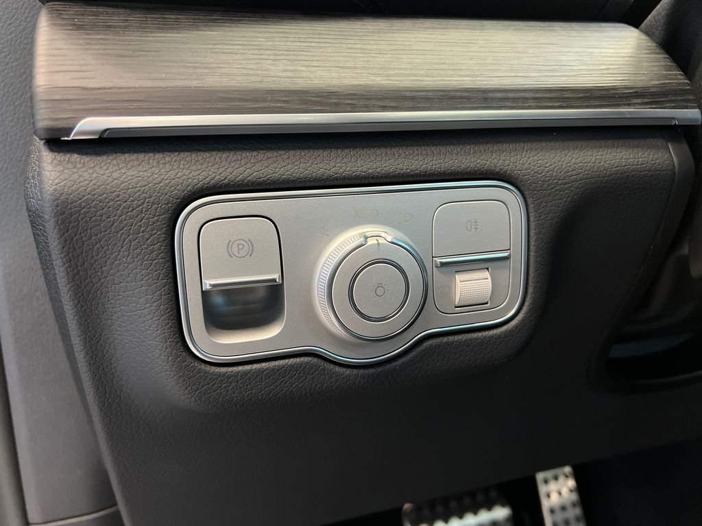 New 2026 Obsidian Black Metallic Mercedes-Benz GLS450 image 13