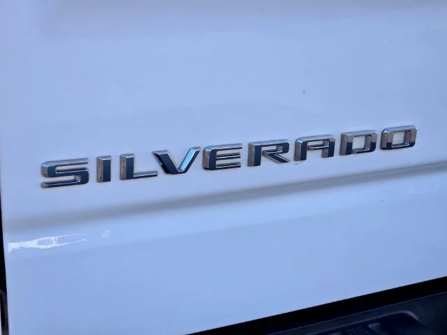 Used 2022 SUMMIT WHITE Chevrolet LTZ image 16