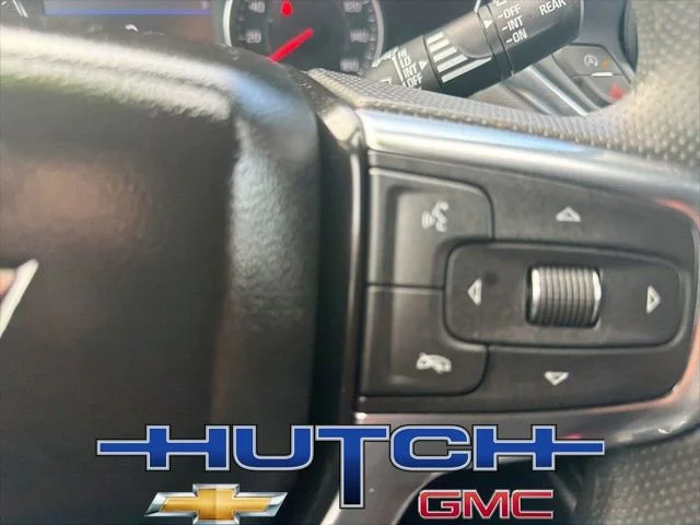 Used 2025 Summit White Chevrolet 2LT image 26