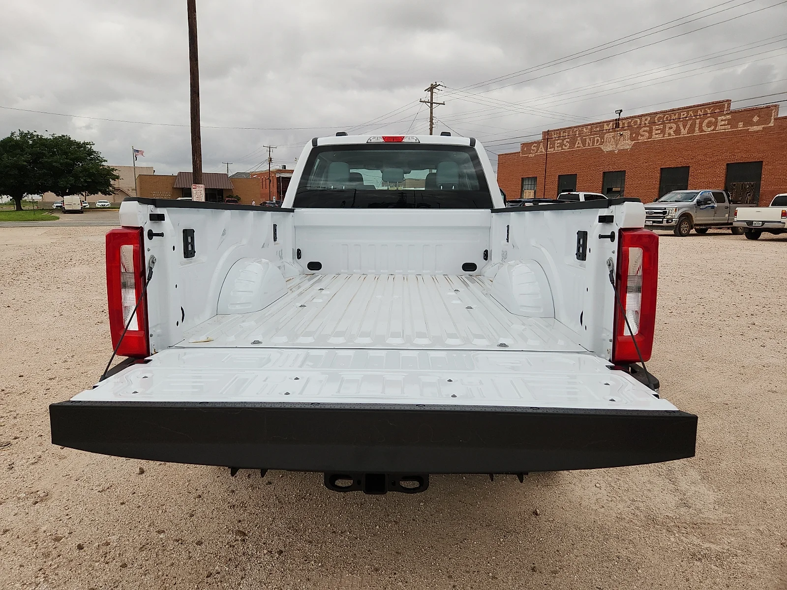 New 2026 Oxford White Ford F-250® XL image 12