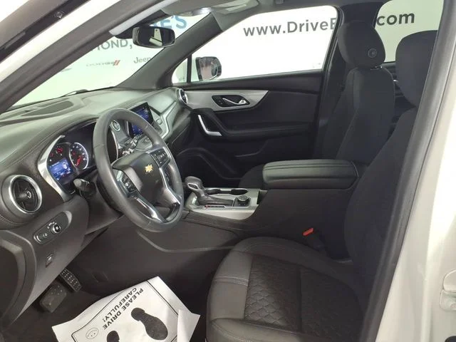 Used 2021 White Chevrolet LT image 12