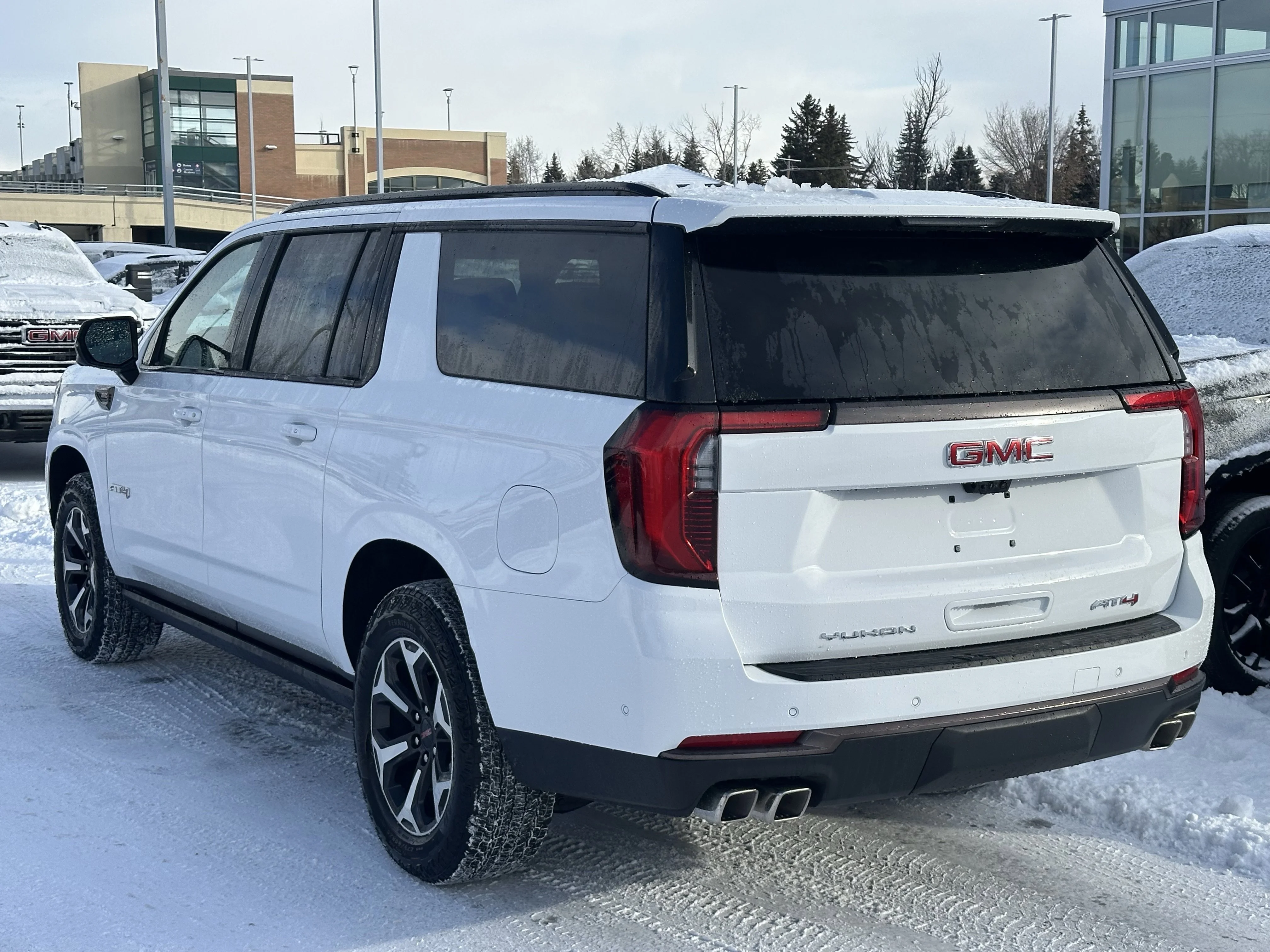 New 2026 Summit White GMC AT4 Ultimate image 4