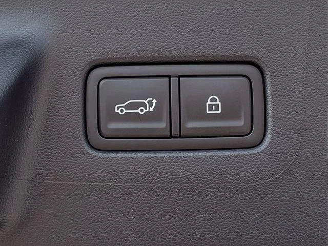 New 2026 Gray Hyundai SE image 5