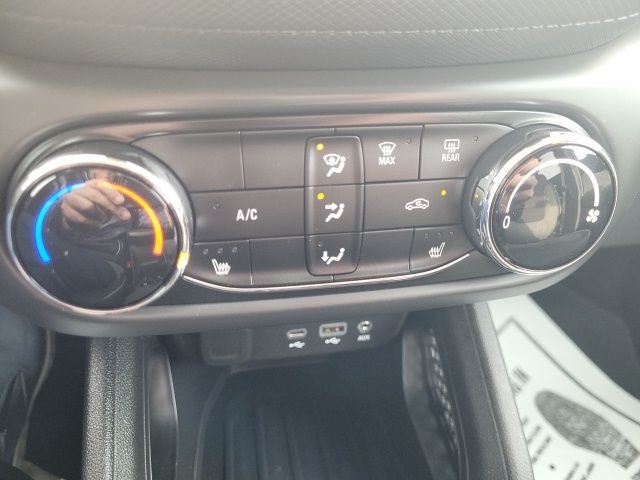 Used 2023 Gray Chevrolet LT image 24