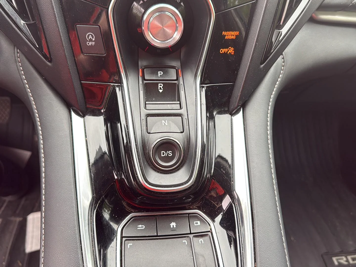 Used 2020 Platinum White Pearl Acura SH-AWD w/Tech image 14