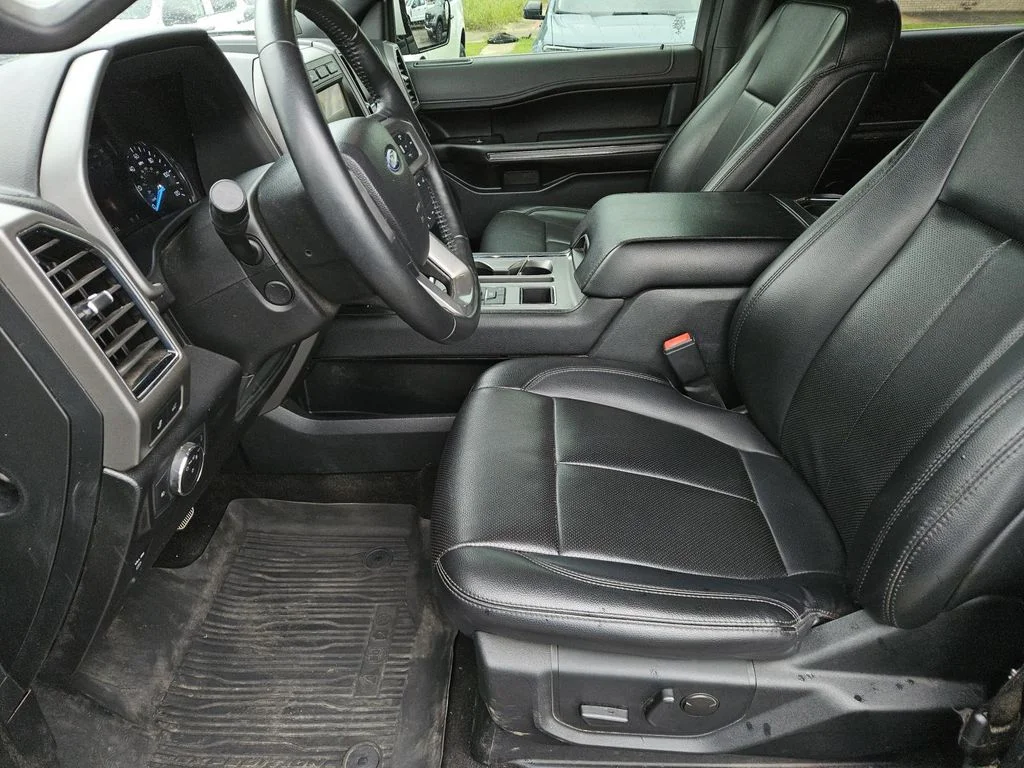 Used 2021 White Metallic Ford XLT image 27