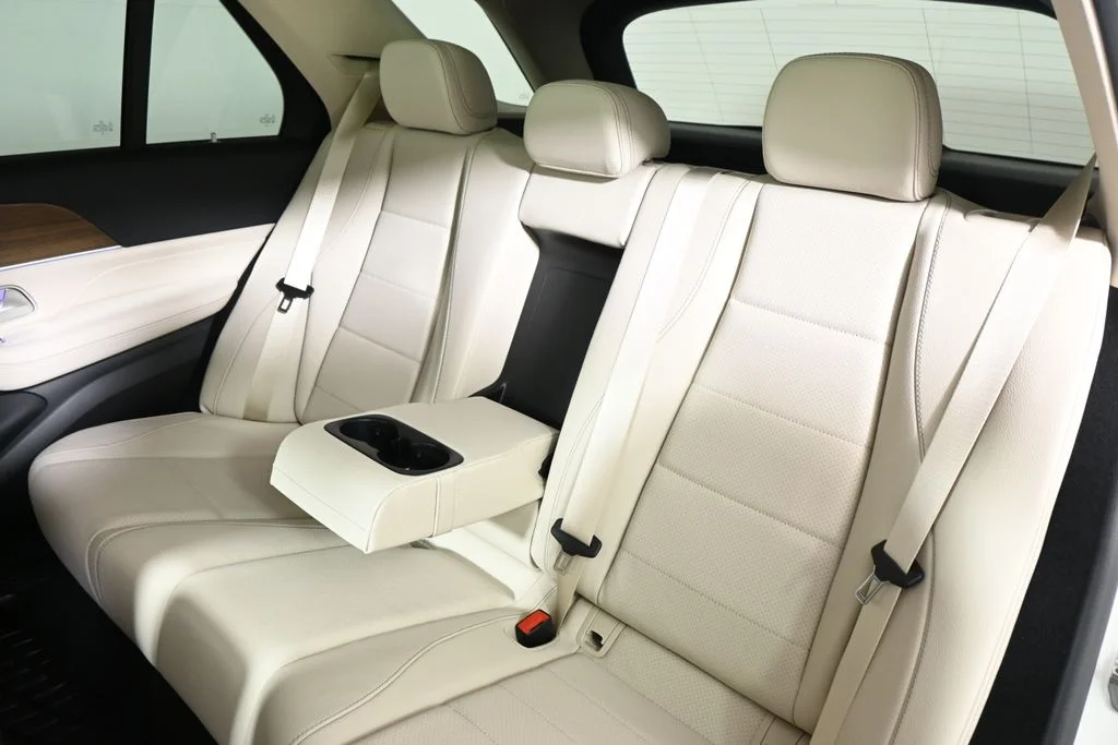 Used 2026 White Mercedes-Benz GLE 450 image 4