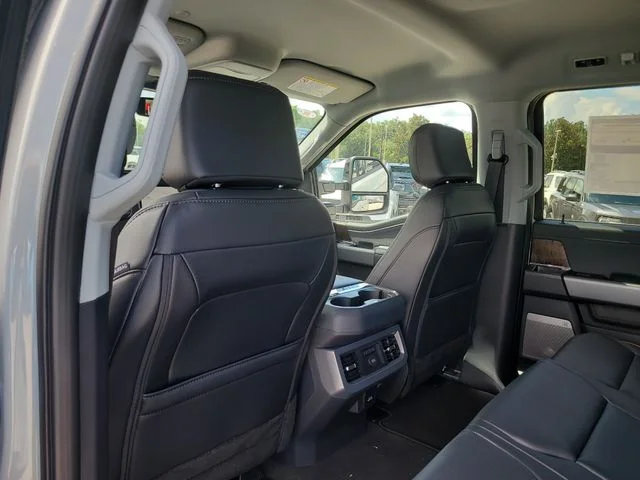 New 2026 Avalanche Ford Lariat image 13