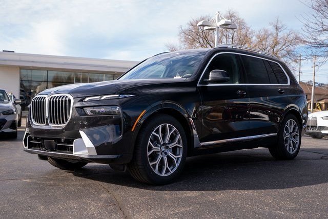 2026 BMW X7 xDrive40i's photo