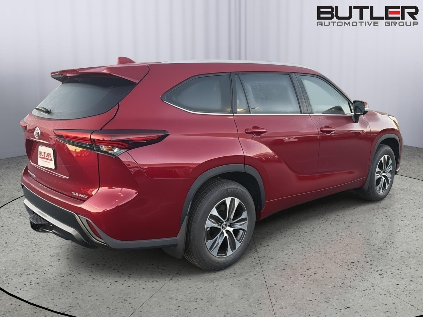 New 2026 Ruby Flare Pearl Toyota XLE image 6