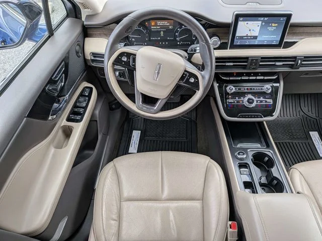 Used 2020 Blue Lincoln Reserve image 15
