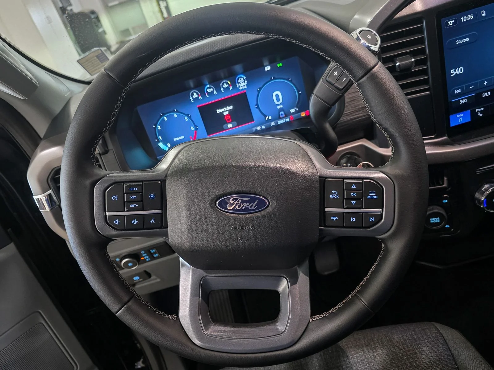 Used 2026 Agate Black Metallic Ford XLT image 35