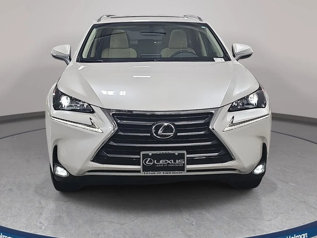 Used 2017 White Lexus 200t image 3