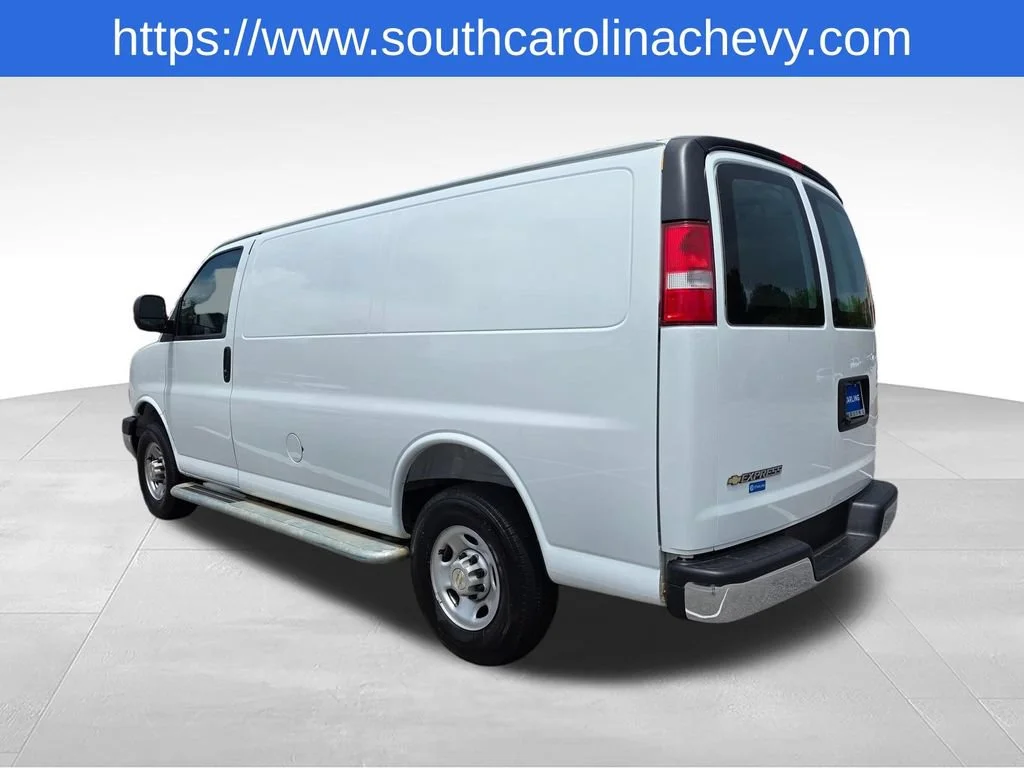 Used 2025 Summit White Chevrolet WT image 30
