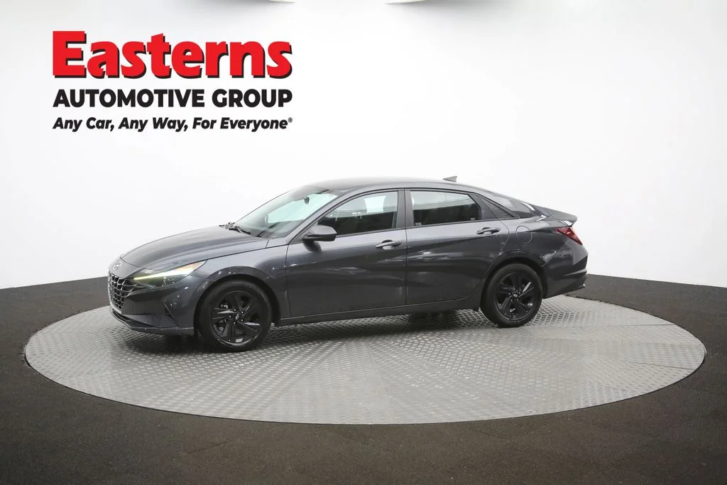 Used 2021 Gray Hyundai SEL image 57