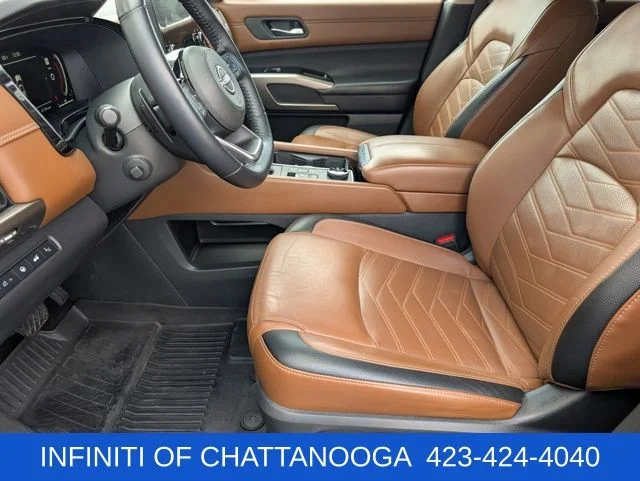 Used 2023 Black Nissan Platinum image 21