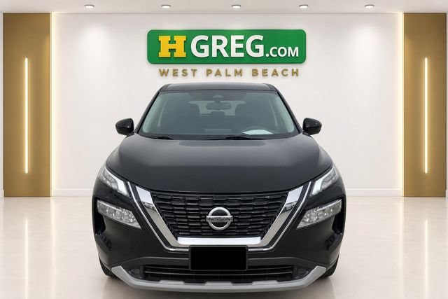 Used 2021 Super Black Nissan SV image 4