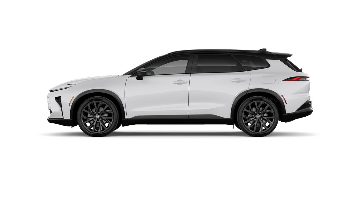 New 2026 Oxygen White with Black roof Toyota Limited image 25
