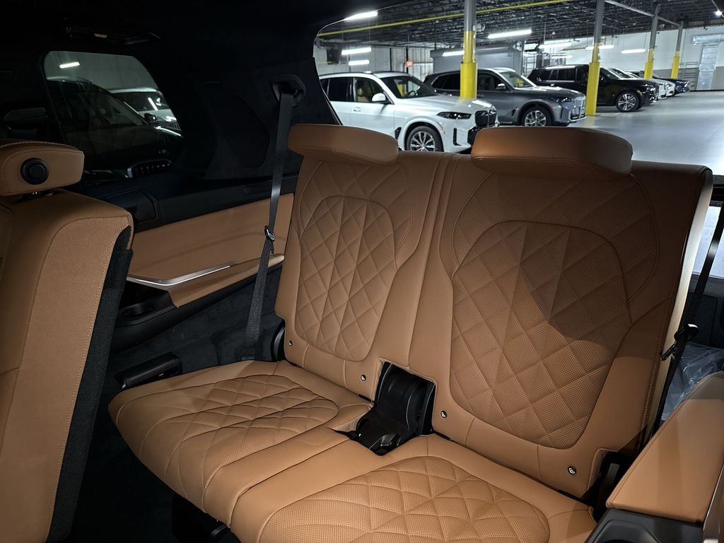 New 2027 White BMW xDrive40i image 24