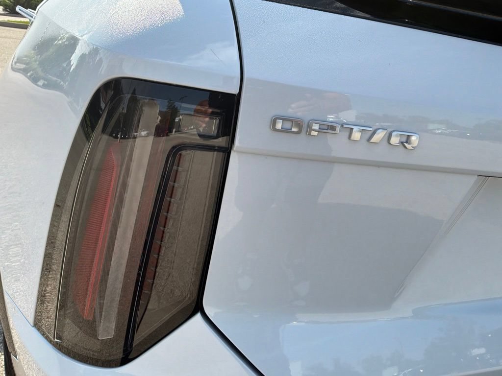2027 Cadillac OPTIQ Luxury - Photo 20