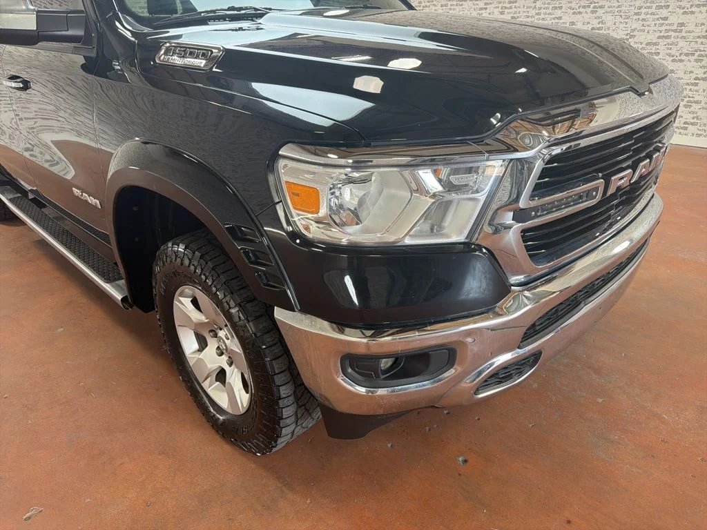 Used 2020 Diamond Black Crystal Pearlcoat Ram Big Horn/Lone Star image 9