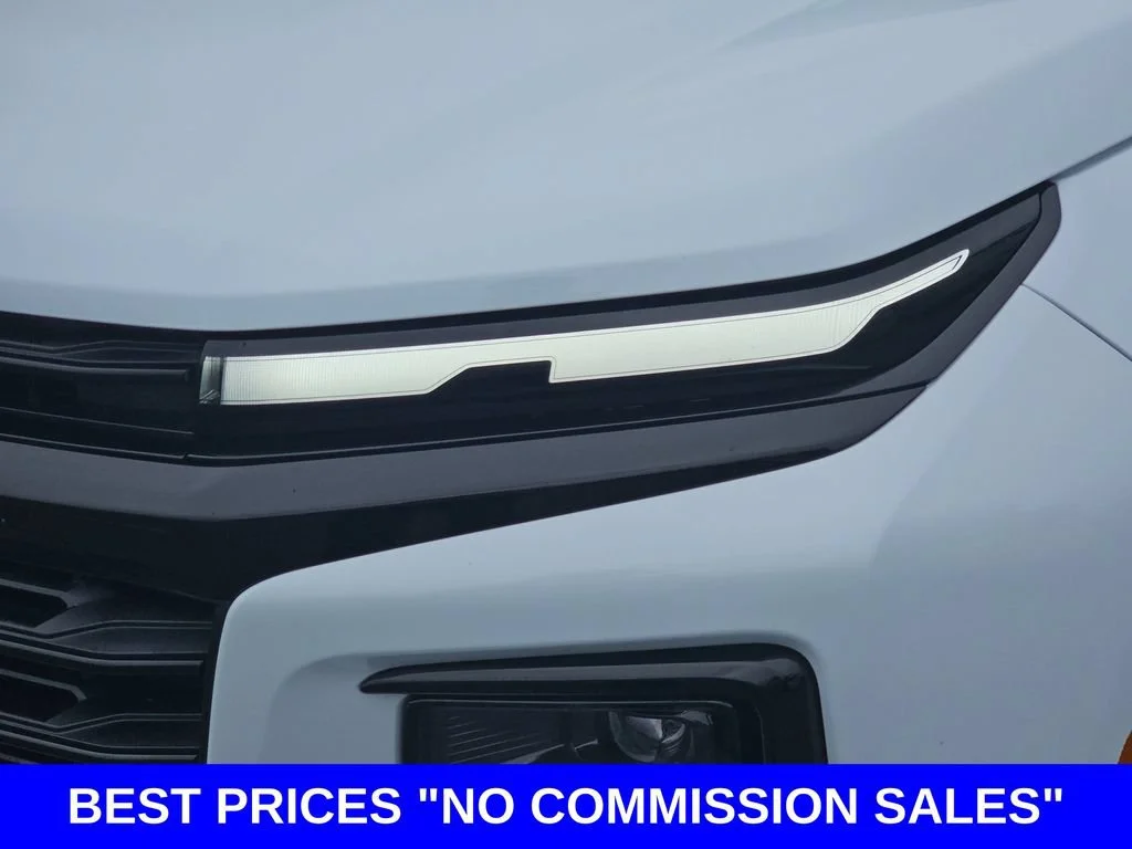 New 2026 Polar White Tricoat Chevrolet LT image 35