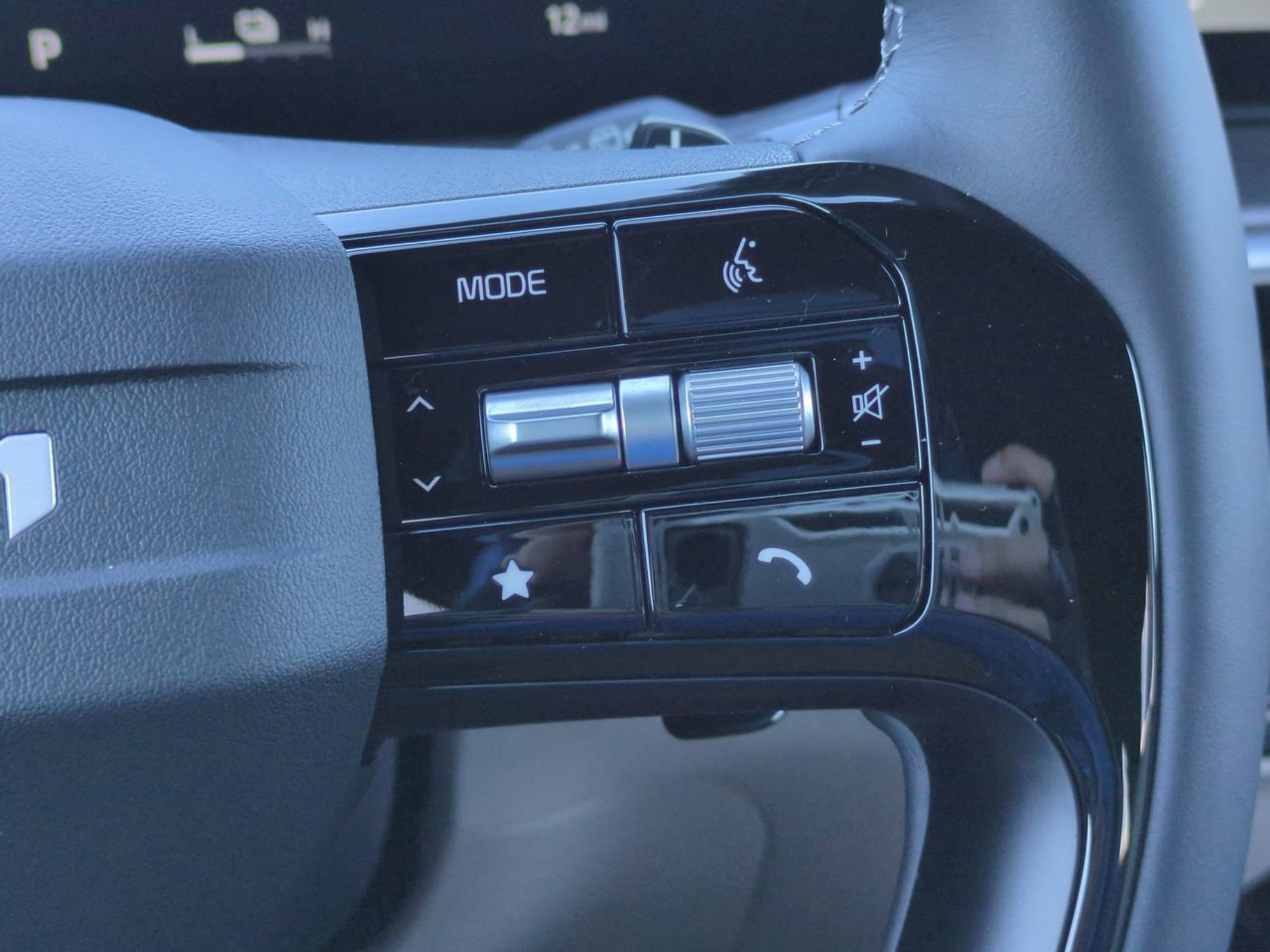 New 2026 Volcanic Sand Kia X-Line SX Prestige image 28