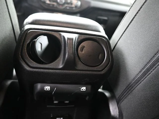 Used 2022 Gray Jeep Unlimited Sahara image 17