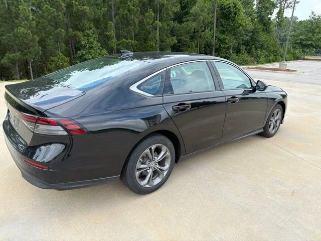 Used 2024 Crystal Black Pearl Honda EX image 11