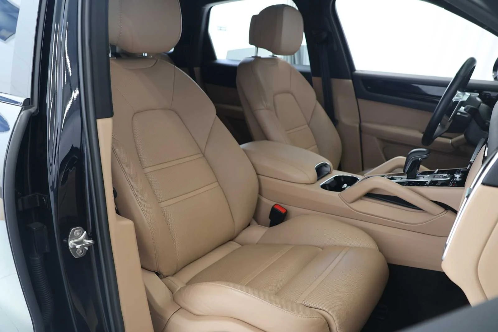 Used 2020 BLACK Porsche  image 14