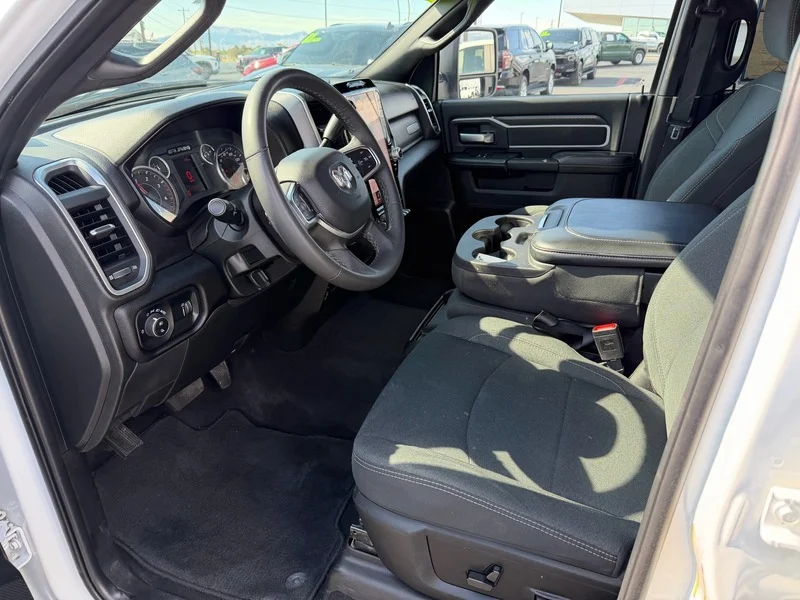 Used 2025 Bright White Clea Ram Big Horn image 17
