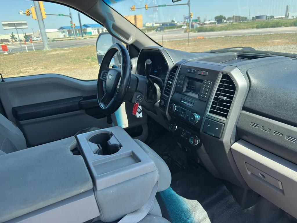 Used 2017 Shadow Black Ford XL image 11