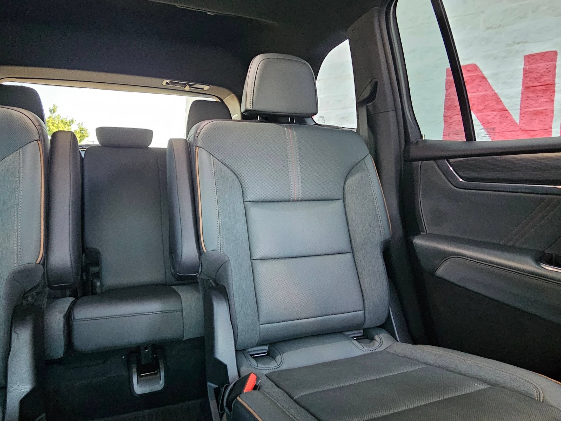 2024 GMC Acadia AT4 - Photo 24