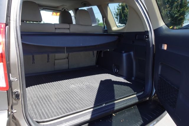Used 2012 Brown Toyota Base image 25