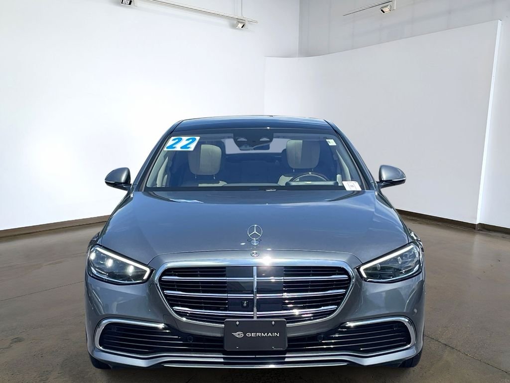 Used 2022  Mercedes-Benz S 580 image 2