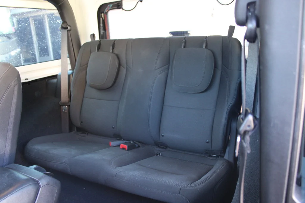 Used 2022 Black Jeep Sport S image 14
