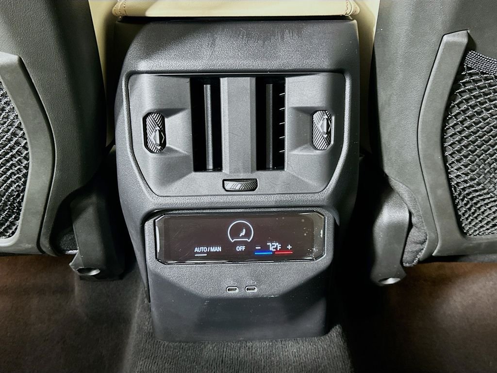 2025 BMW X3 30 - Photo 24