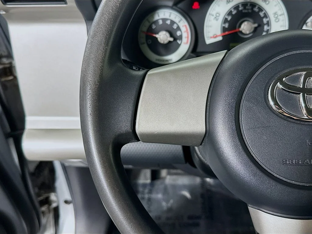 Used 2007 Titanium Metallic Toyota  image 13