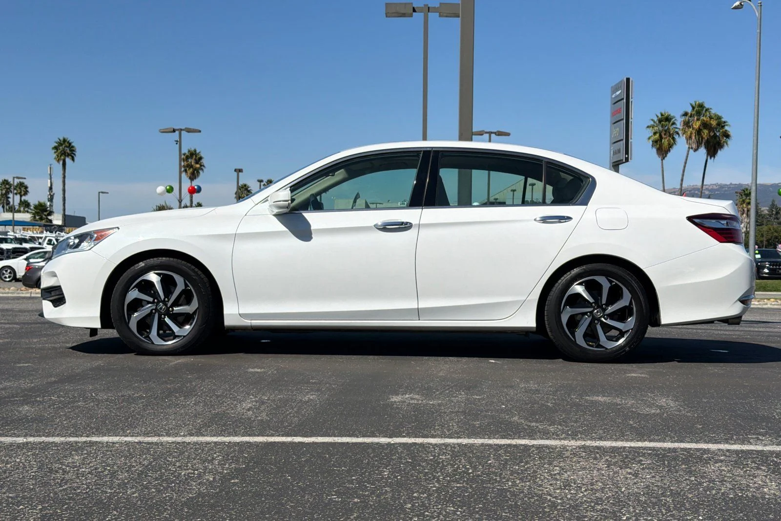 Used 2016  Honda EX-L image 7