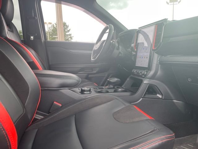 Used 2025 Green Ford Raptor image 13