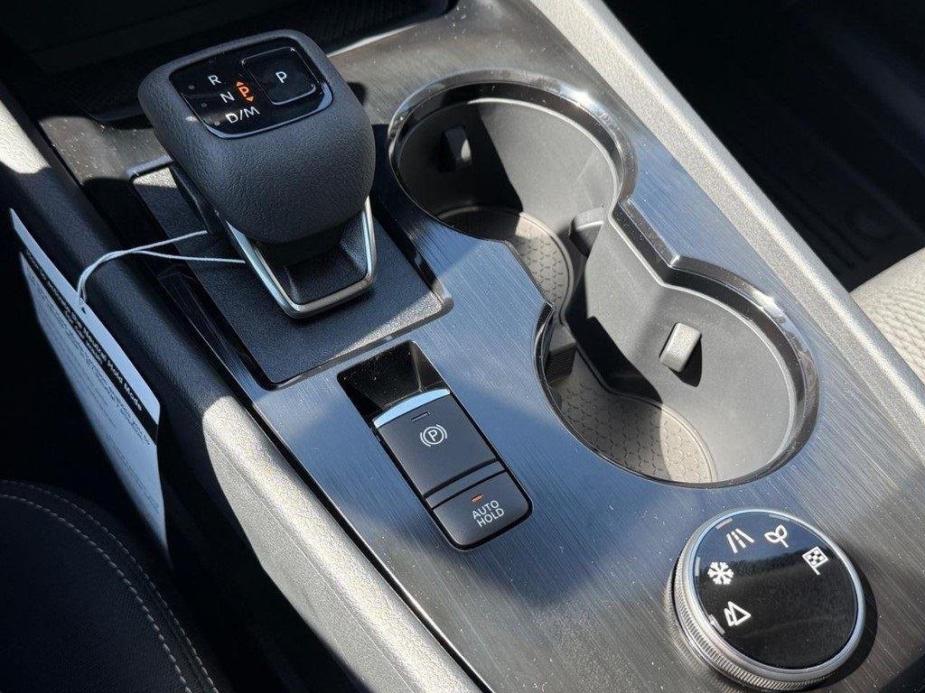 2026 Nissan Rogue SV - Photo 10
