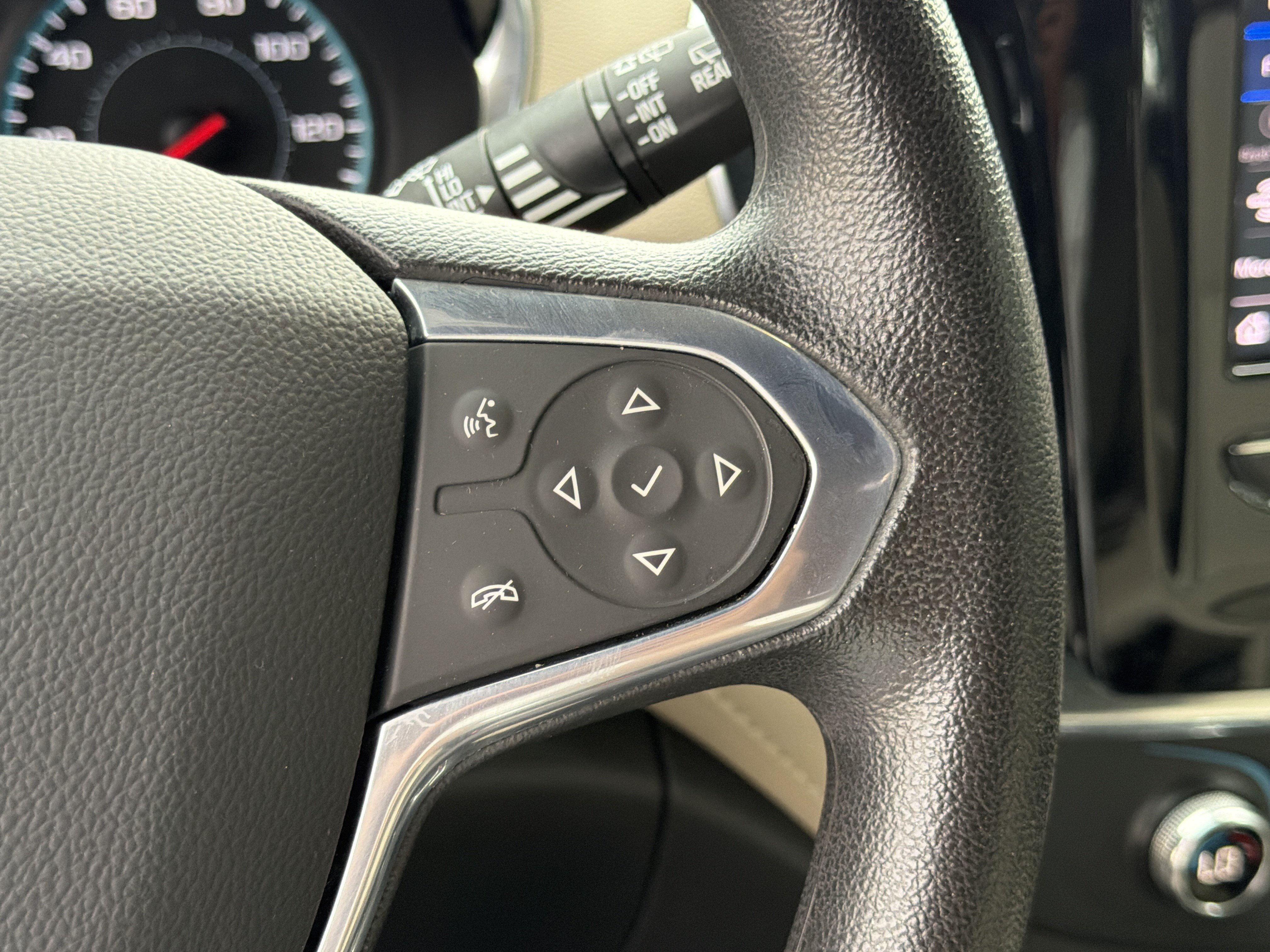 Used 2022 Mosaic Black Metallic Chevrolet 1FL image 26