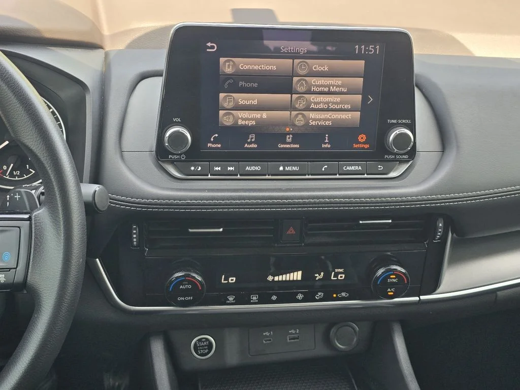 Used 2022 Super Black Nissan SV image 15